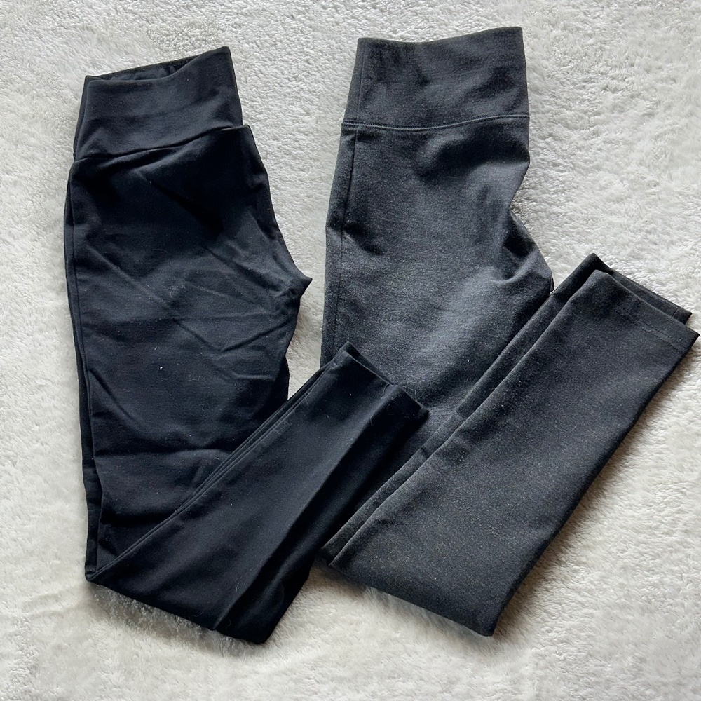 Pair of INC International Concepts Leggings Black and Gray Size 4